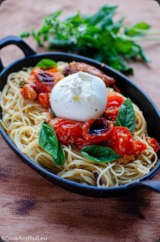 Spaghetti-tomates-roties-burrata-21