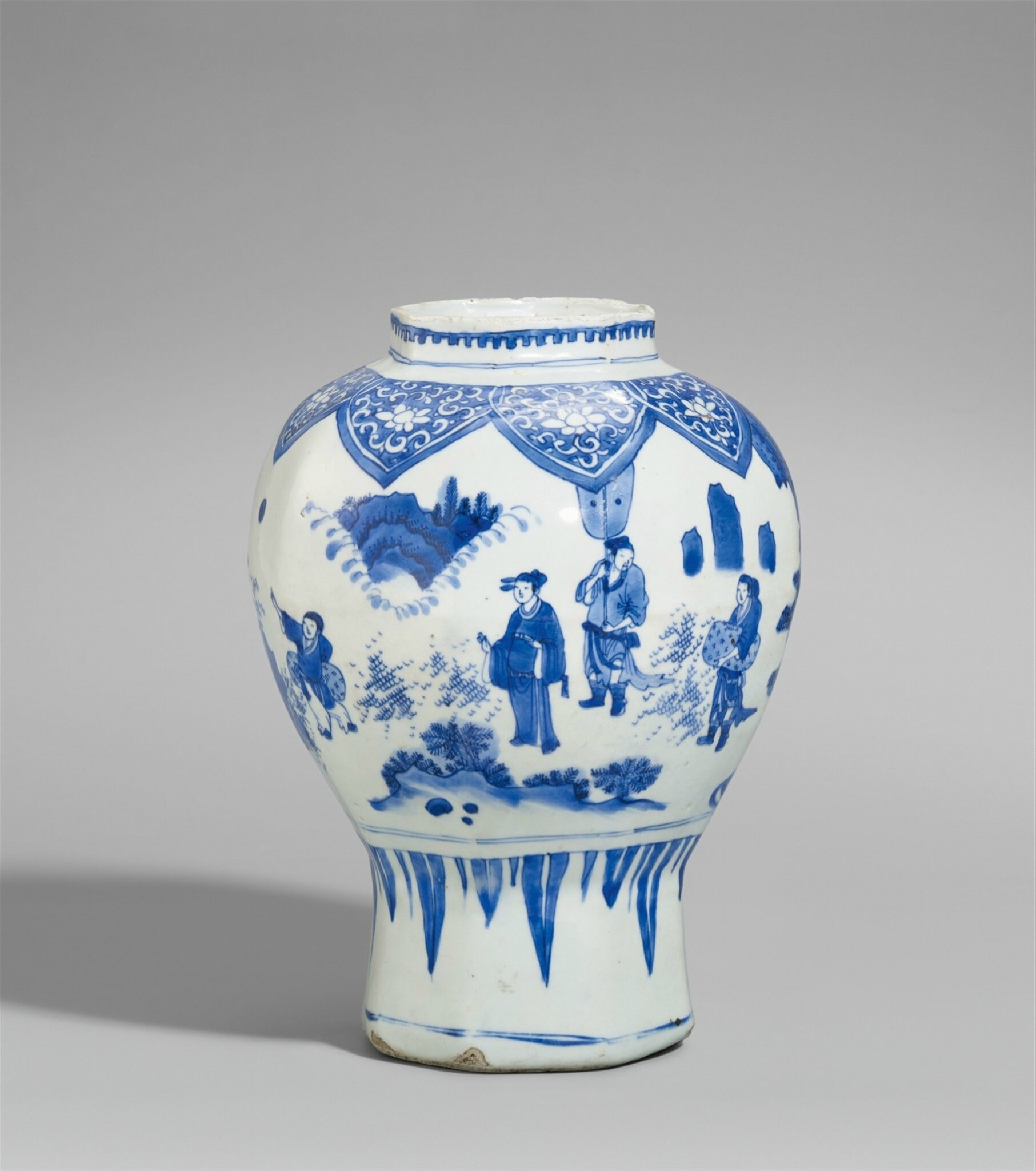 A blue and white octagonal baluster vase, Transitional period, 17th