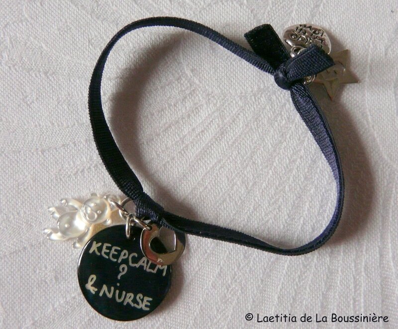 Bracelet d'allaitement (avec ourson en nacre, mini médaille coeur évidé et étoile 5)