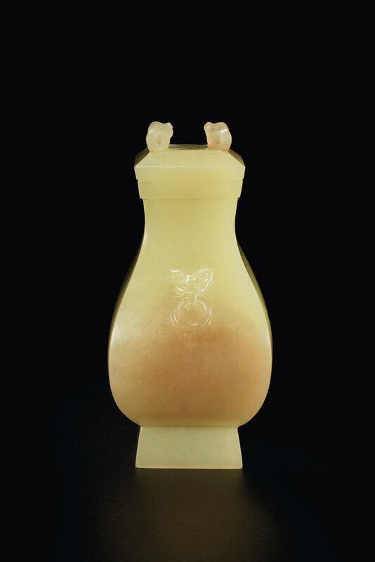 2021_NYR_19150_0624_001(a_rare_miniature_yellow_jade_archaistic_faceted_jar_and_cover_fanghu_q040126)
