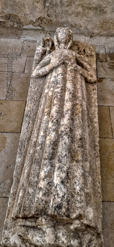 Gisant de Huguette de Vivonne ou Catherine de Vivonne