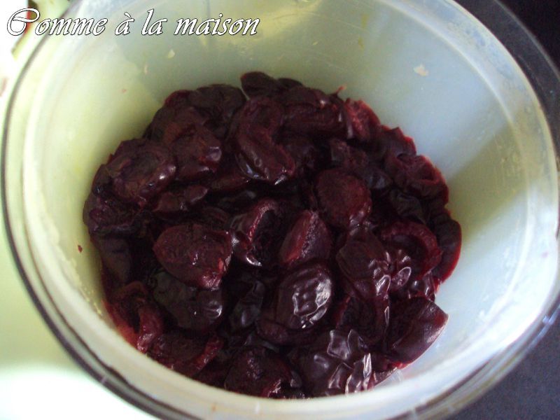 Les Repas De Bebe La Compote De Cerises 6 Mois Et Comme A La Maison