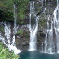 Cascades Langevin et Trou Noir