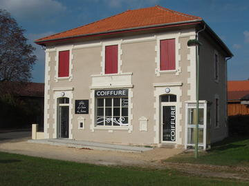 Salon-de-coiffure_large
