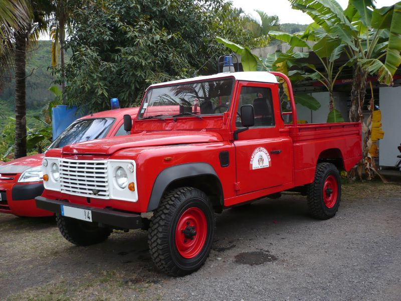 LAND ROVER pick-up sapeurs pompiers l'Entre Deux (1 ...