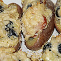 Pommes de terre farcies a la saucisse, aux olives et au parmesan