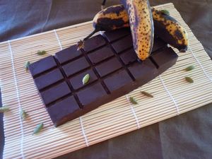 tablette chocolta fait maison - banane-cardamone (5)