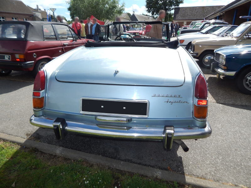 Peugeot404cabinjar