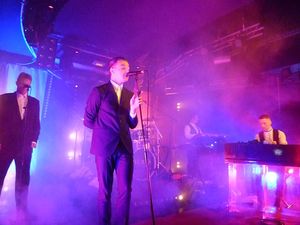 2010_10_Hurts_Sala_Penelope_082