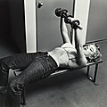 01/1952, beverly carlton hotel - séance life, jour 2: gym par halsman