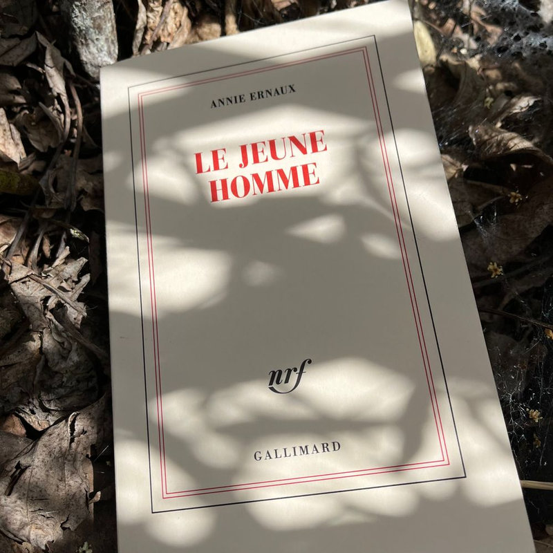 Le jeune homme d'Annie Ernaux éditions Gallimard Après avoir lu