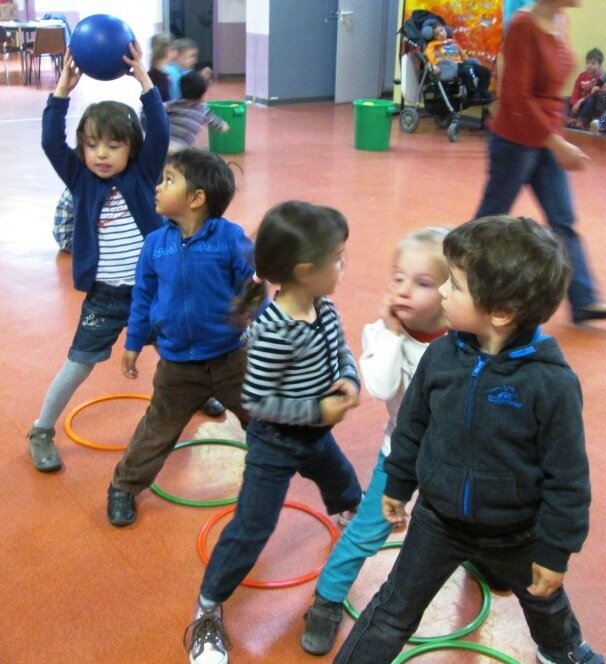 Jeux De Cooperation La Maternelle De Vivi