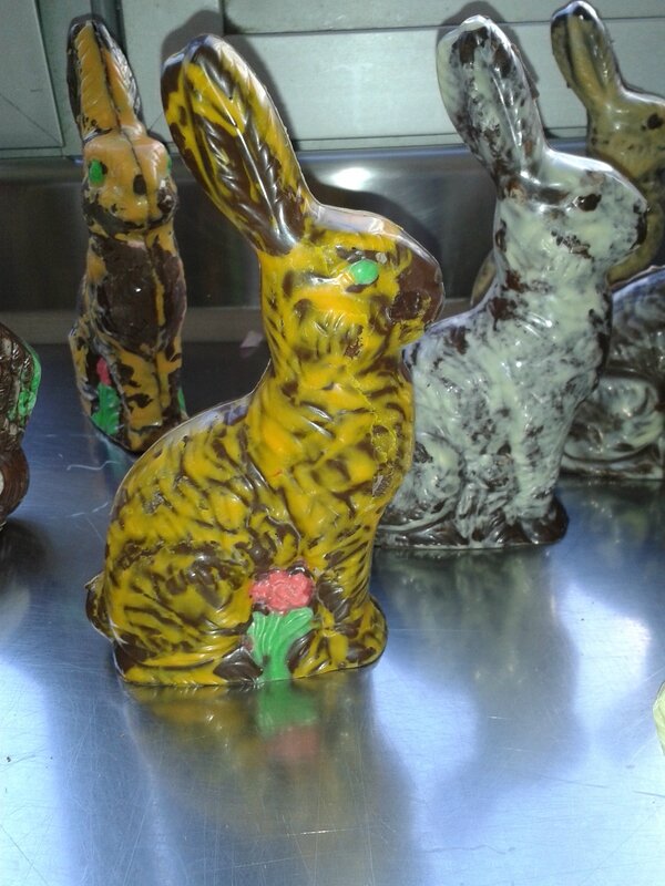  Joyeuses pâques, Lapin au chocolat ( chocolat de pâques du chef Custos)