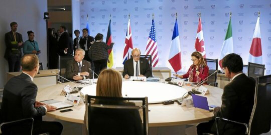 les-ministres-des-affaires-etrangeres-du-g7-sont-reunis-a_4504147_540x270p (1)