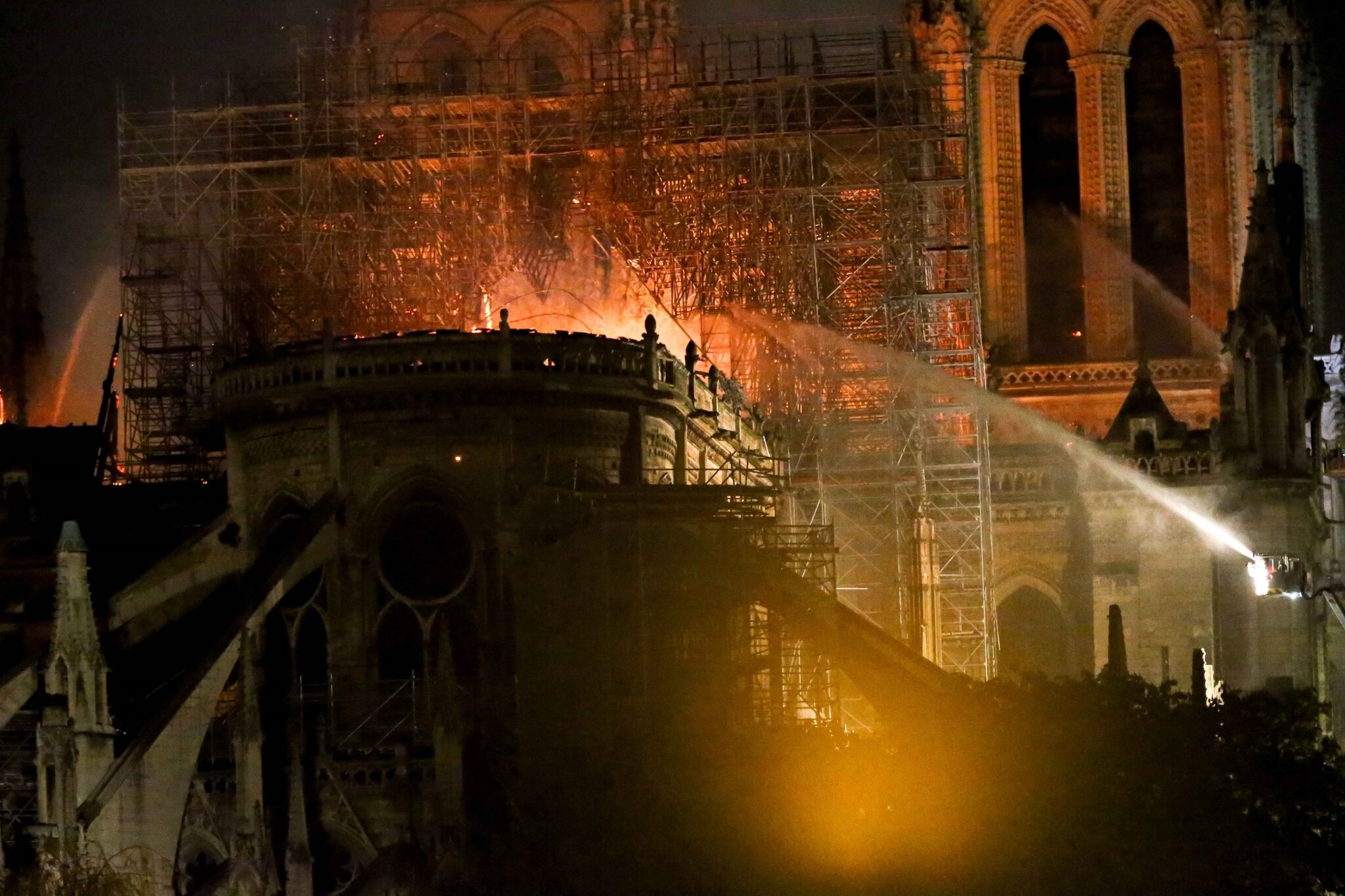 Incendie de Notre-Dame de Paris : la France pleure sa cathédrale. © Michel Stoupak. Lun 15.04.2019, 21h18m24.