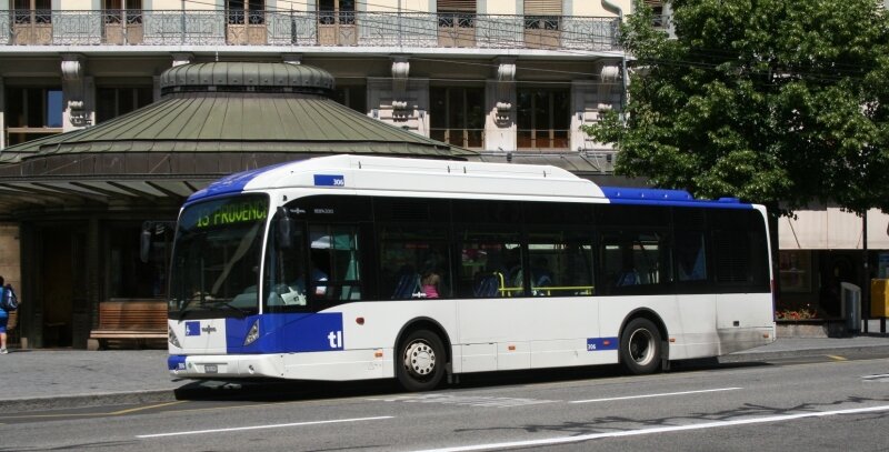 Van Hool a330 FC Hybrid fuel cell blanco-Holland Oto 8-1191