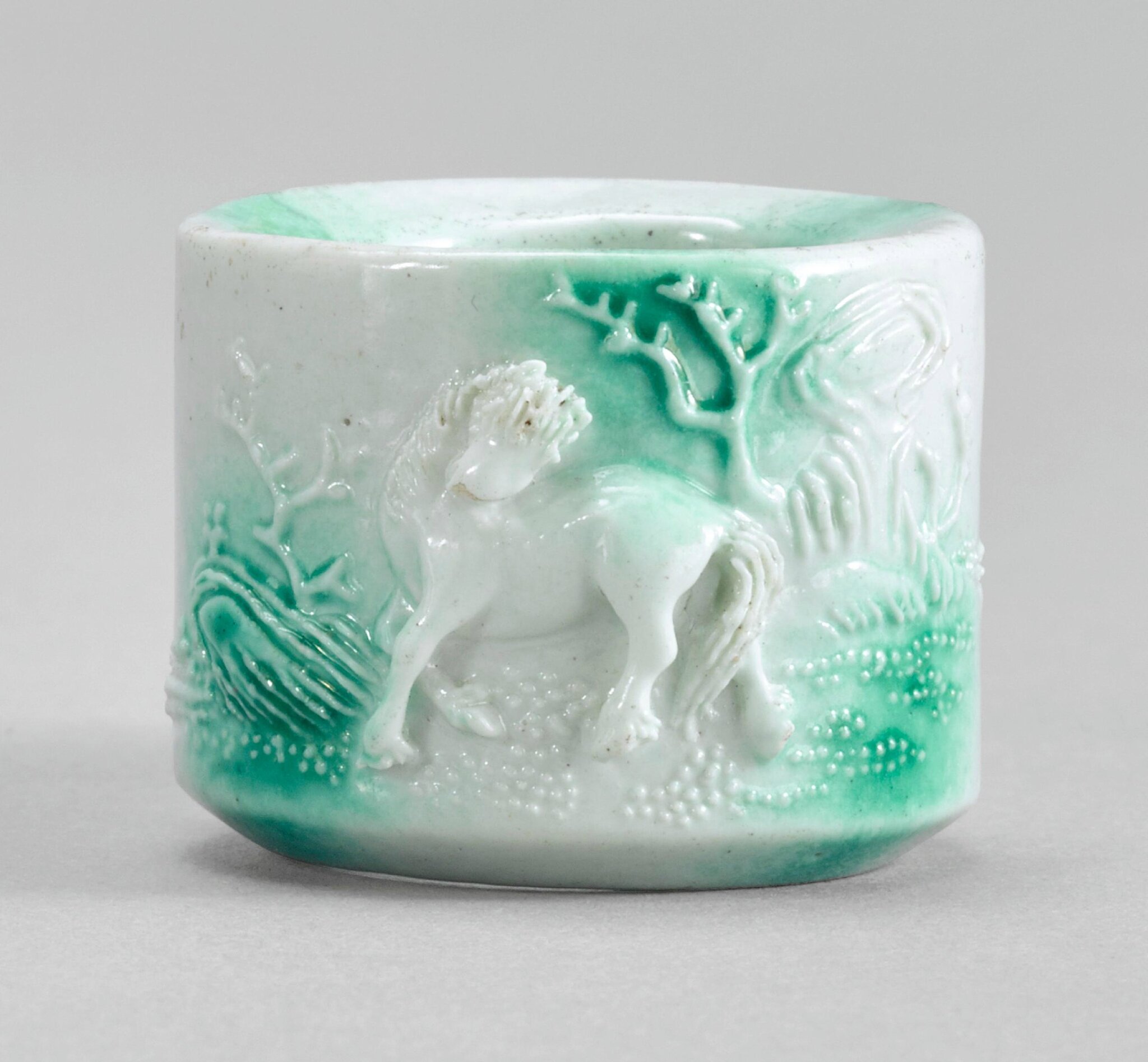 A white-glazed green-splashed 'landscape' inkstick rest, signed Wang  Bingrong, Qing dynasty, 19th century - Alain.R.Truong