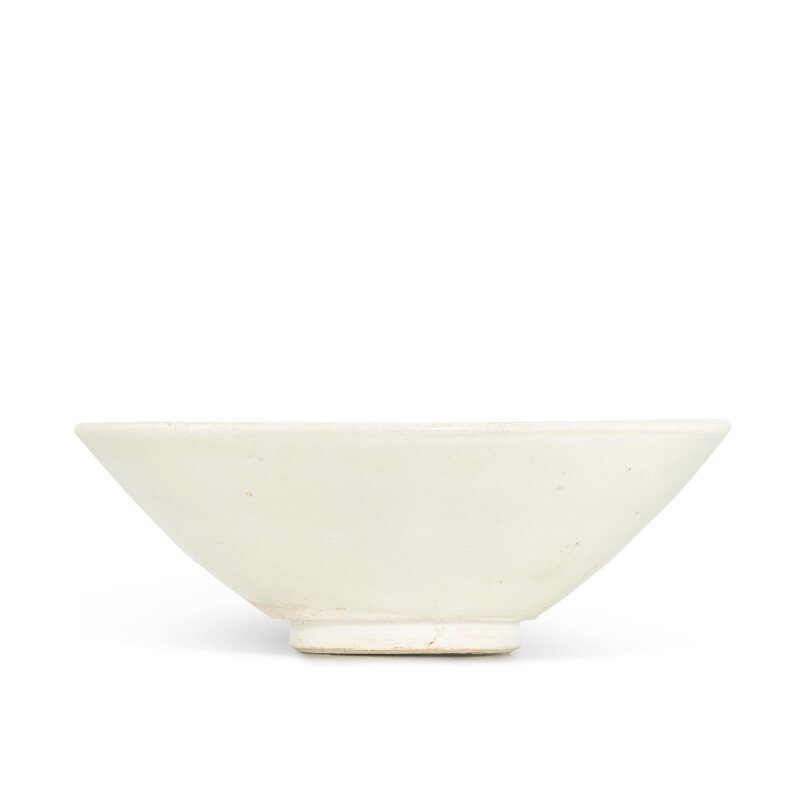 A white-glazed conical tea bowl, Tang dynasty